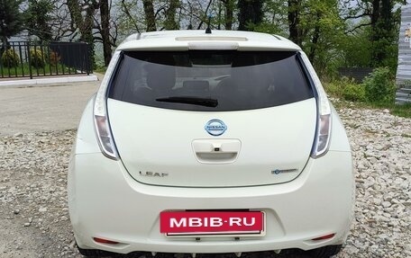 Nissan Leaf I, 2012 год, 650 000 рублей, 8 фотография