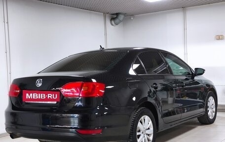 Volkswagen Jetta VI, 2013 год, 1 350 000 рублей, 2 фотография