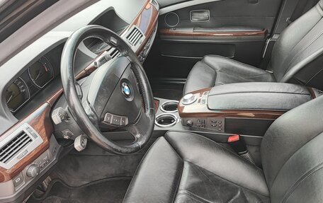 BMW 7 серия, 2004 год, 700 000 рублей, 13 фотография