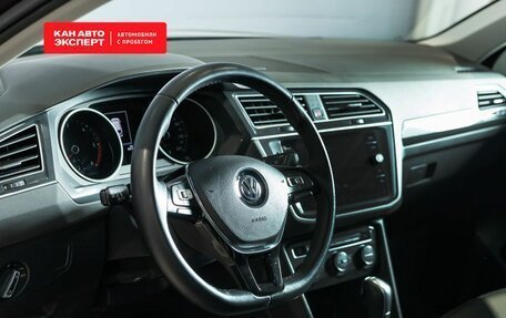 Volkswagen Tiguan II, 2018 год, 3 150 000 рублей, 4 фотография