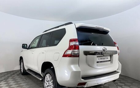 Toyota Land Cruiser Prado 150 рестайлинг 2, 2017 год, 5 249 000 рублей, 7 фотография
