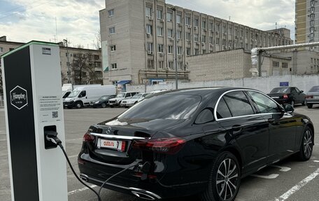 Mercedes-Benz E-Класс, 2020 год, 5 250 000 рублей, 32 фотография
