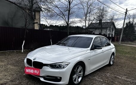BMW 3 серия, 2013 год, 2 390 000 рублей, 3 фотография