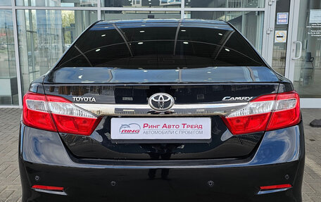 Toyota Camry, 2013 год, 1 890 000 рублей, 4 фотография