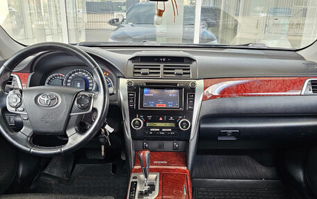 Toyota Camry, 2013 год, 1 890 000 рублей, 7 фотография