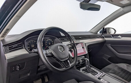 Volkswagen Passat B8 рестайлинг, 2017 год, 2 340 000 рублей, 4 фотография