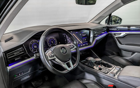 Volkswagen Touareg III, 2020 год, 6 500 000 рублей, 15 фотография