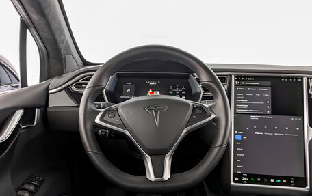 Tesla Model X I, 2017 год, 5 500 000 рублей, 18 фотография