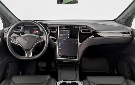 Tesla Model X I, 2017 год, 5 500 000 рублей, 27 фотография
