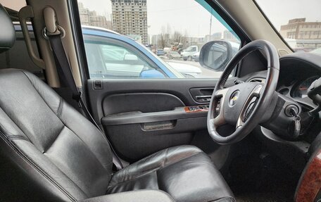 Chevrolet Tahoe III, 2012 год, 1 880 000 рублей, 8 фотография