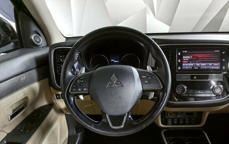 Mitsubishi Outlander III рестайлинг 3, 2019 год, 3 149 000 рублей, 20 фотография