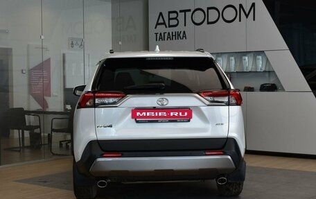 Toyota RAV4, 2021 год, 4 500 000 рублей, 6 фотография