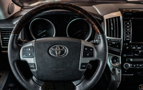 Toyota Land Cruiser 200, 2014 год, 4 299 000 рублей, 18 фотография