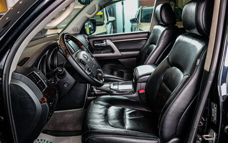 Toyota Land Cruiser 200, 2014 год, 4 299 000 рублей, 14 фотография