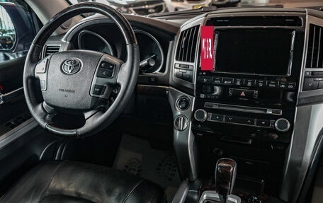 Toyota Land Cruiser 200, 2014 год, 4 299 000 рублей, 16 фотография