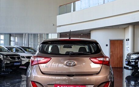Hyundai i30 II рестайлинг, 2012 год, 899 000 рублей, 5 фотография