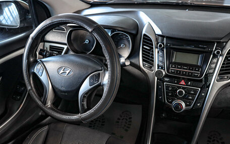 Hyundai i30 II рестайлинг, 2012 год, 899 000 рублей, 15 фотография