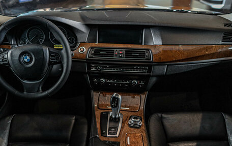 BMW 5 серия, 2010 год, 1 649 000 рублей, 2 фотография