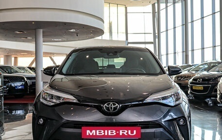 Toyota C-HR I рестайлинг, 2021 год, 2 549 000 рублей, 8 фотография