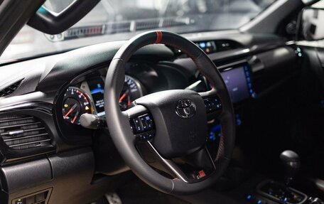 Toyota Hilux VIII, 2023 год, 6 099 999 рублей, 15 фотография