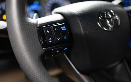 Toyota Hilux VIII, 2023 год, 6 099 999 рублей, 19 фотография