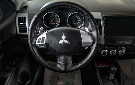 Mitsubishi Outlander III рестайлинг 3, 2010 год, 1 549 000 рублей, 14 фотография