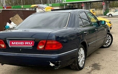 Mercedes-Benz E-Класс, 1997 год, 390 000 рублей, 7 фотография