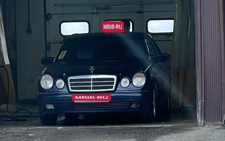 Mercedes-Benz E-Класс, 1997 год, 390 000 рублей, 5 фотография