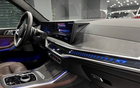 BMW X7, 2022 год, 14 000 000 рублей, 16 фотография