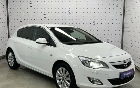 Opel Astra J, 2011 год, 900 000 рублей, 4 фотография