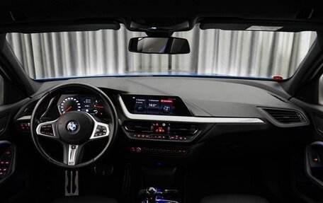 BMW 1 серия, 2019 год, 2 944 000 рублей, 6 фотография