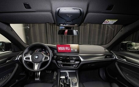 BMW 5 серия, 2023 год, 9 526 847 рублей, 8 фотография
