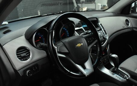Chevrolet Cruze II, 2012 год, 920 000 рублей, 17 фотография