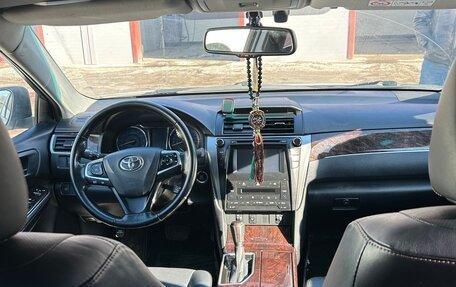 Toyota Camry, 2017 год, 2 750 000 рублей, 7 фотография