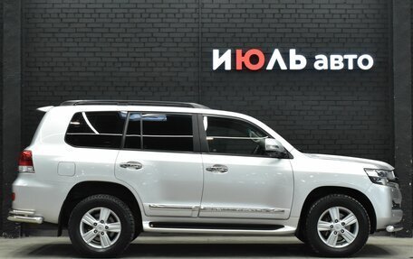 Toyota Land Cruiser 200, 2013 год, 4 000 000 рублей, 10 фотография