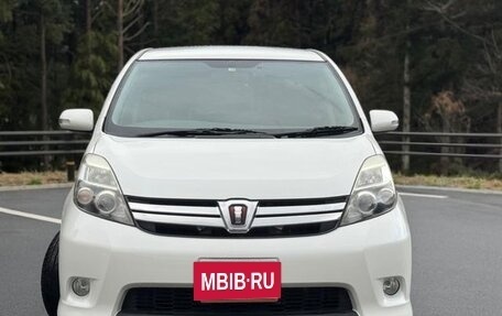 Toyota ISis I, 2013 год, 1 188 000 рублей, 2 фотография