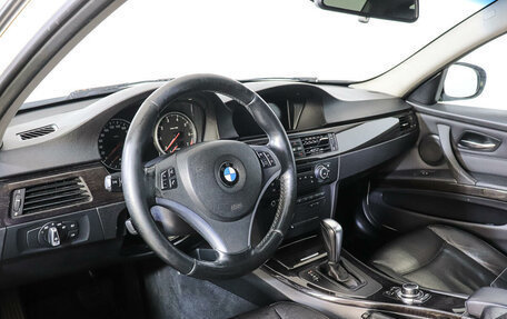 BMW 3 серия, 2011 год, 1 315 000 рублей, 13 фотография