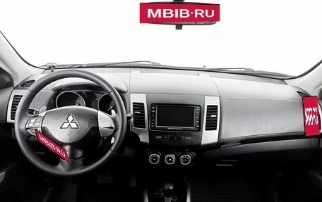Mitsubishi Outlander III рестайлинг 3, 2010 год, 1 457 000 рублей, 14 фотография