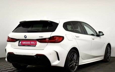 BMW 1 серия, 2020 год, 2 780 000 рублей, 4 фотография