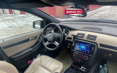 Mercedes-Benz R-Класс, 2011 год, 1 990 000 рублей, 10 фотография
