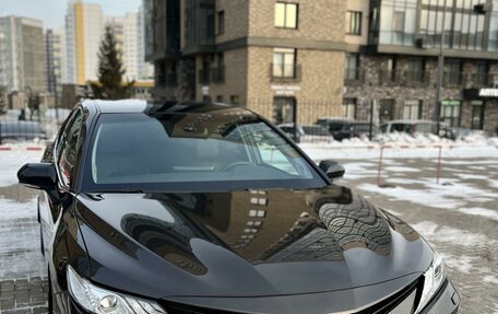 Toyota Camry, 2021 год, 3 890 000 рублей, 7 фотография