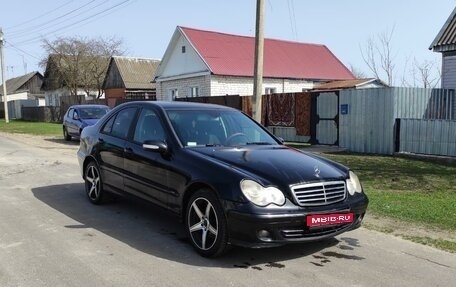 Mercedes-Benz C-Класс, 2004 год, 470 000 рублей, 1 фотография