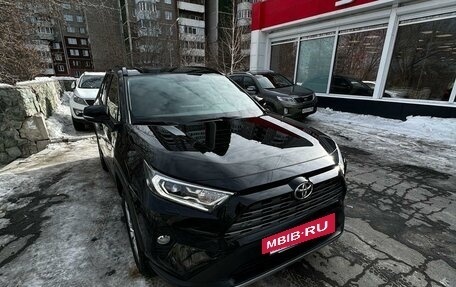 Toyota RAV4, 2022 год, 4 700 000 рублей, 3 фотография