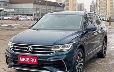 Volkswagen Tiguan II, 2021 год, 4 450 000 рублей, 1 фотография