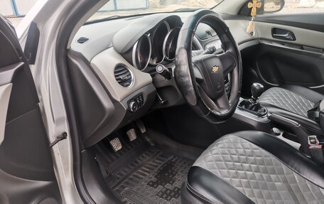 Chevrolet Cruze II, 2014 год, 850 000 рублей, 13 фотография
