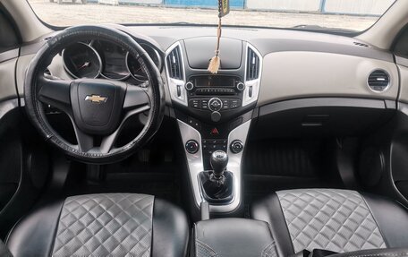Chevrolet Cruze II, 2014 год, 850 000 рублей, 15 фотография