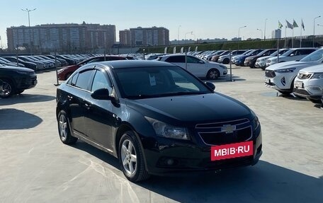 Chevrolet Cruze II, 2010 год, 749 000 рублей, 3 фотография