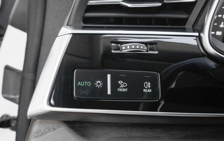 Audi Q8 I, 2018 год, 7 749 000 рублей, 18 фотография