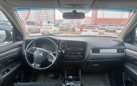 Mitsubishi Outlander III рестайлинг 3, 2012 год, 1 549 000 рублей, 11 фотография