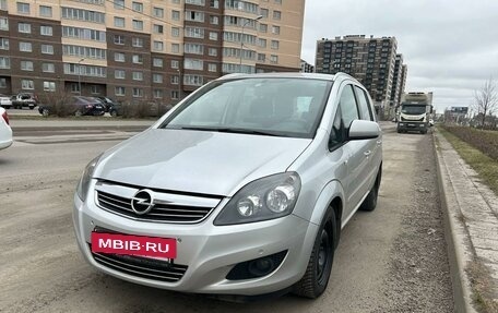 Opel Zafira B, 2012 год, 995 000 рублей, 4 фотография